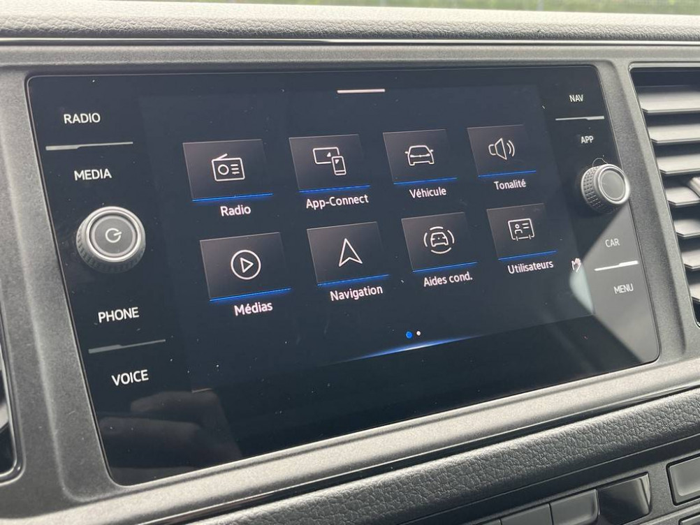 Acheter Volkswagen Crafter CRAFTER VAN 35 L3H3 2.0 TDI 140 CH BVA BUSINESS 4p occasion dans les concessions du Groupe Faurie