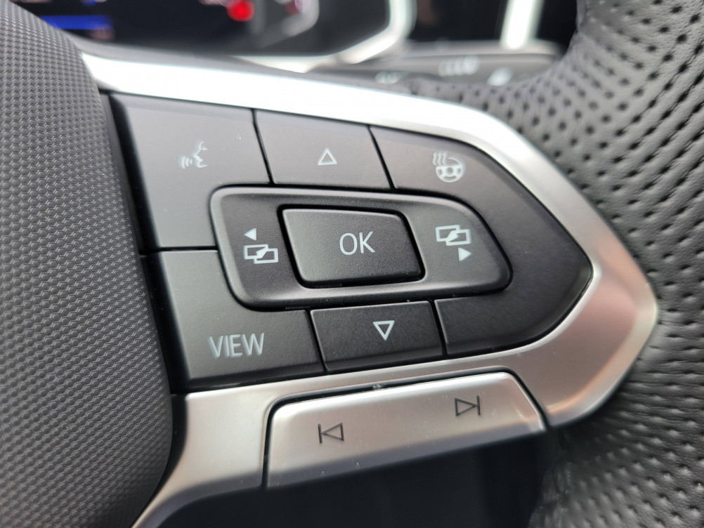 Acheter Volkswagen T-Roc T-Roc Cabriolet 1.5 TSI EVO2 150 Start/Stop DSG7 R-Line 2p neuf dans les concessions du Groupe Faurie