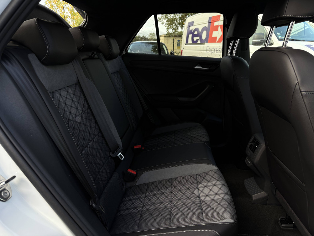 Acheter Volkswagen T-Roc T-Roc 2.0 TDI 150 Start/Stop DSG7 R-Line Edition 5p neuf dans les concessions du Groupe Faurie