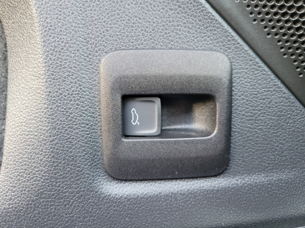 Acheter Volkswagen Tayron Tayron 1.5 eTSI 150ch DSG7 7pl R-Line Edition 5p neuf dans les concessions du Groupe Faurie