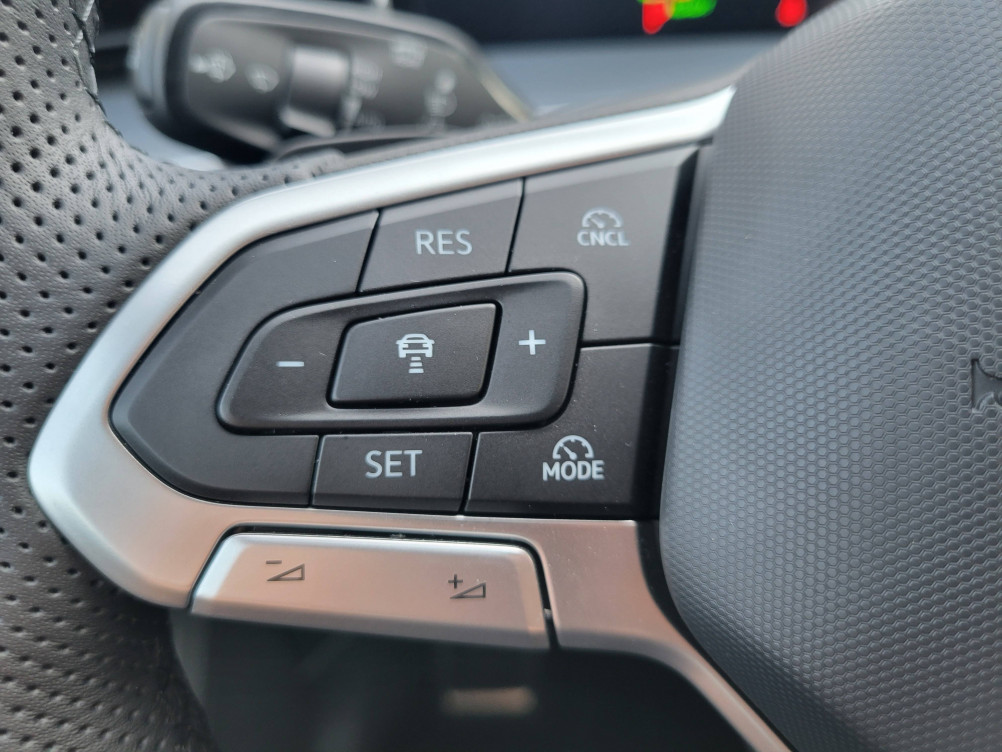 Acheter Volkswagen Tayron Tayron 1.5 eTSI 150ch DSG7 7pl R-Line Edition 5p neuf dans les concessions du Groupe Faurie