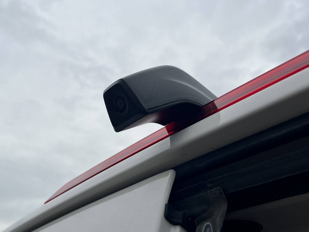 Acheter Volkswagen Crafter CRAFTER VAN 35 L3H3 2.0 TDI 140 CH BVA BUSINESS 4p occasion dans les concessions du Groupe Faurie