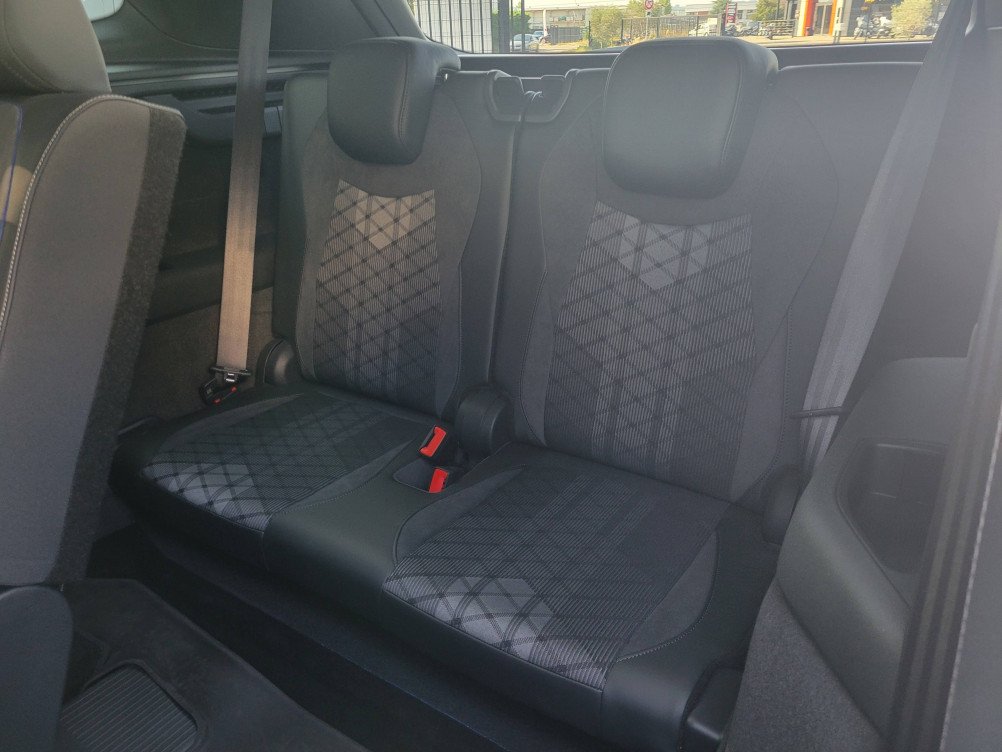 Acheter Volkswagen Tayron Tayron 1.5 eTSI 150ch DSG7 7pl R-Line Edition 5p neuf dans les concessions du Groupe Faurie