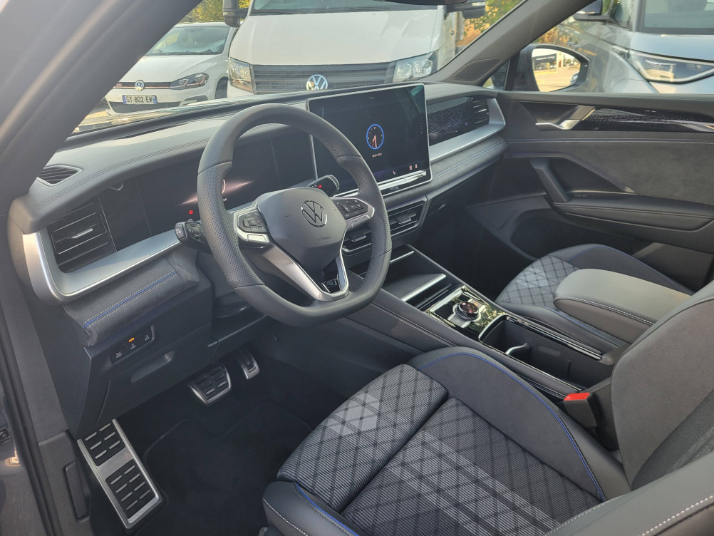 Acheter Volkswagen Tayron Tayron 1.5 eTSI 150ch DSG7 7pl R-Line Edition 5p neuf dans les concessions du Groupe Faurie
