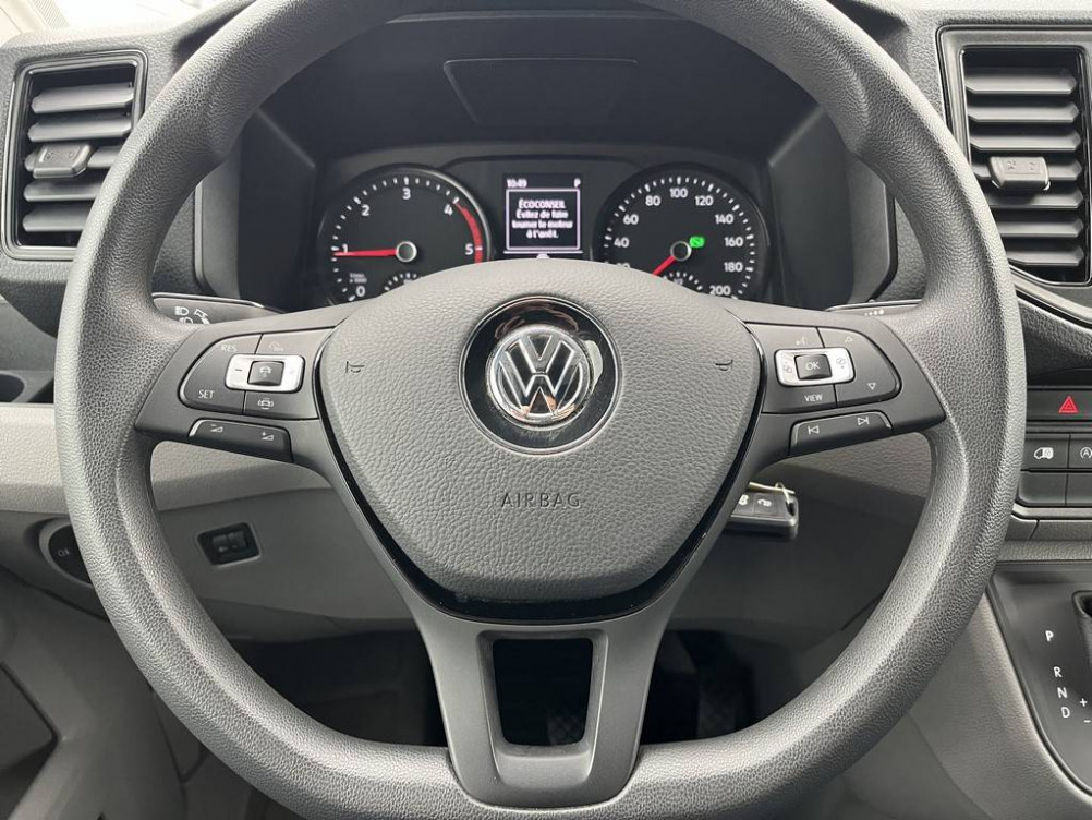 Acheter Volkswagen Crafter CRAFTER VAN 35 L3H3 2.0 TDI 140 CH BVA BUSINESS 4p occasion dans les concessions du Groupe Faurie