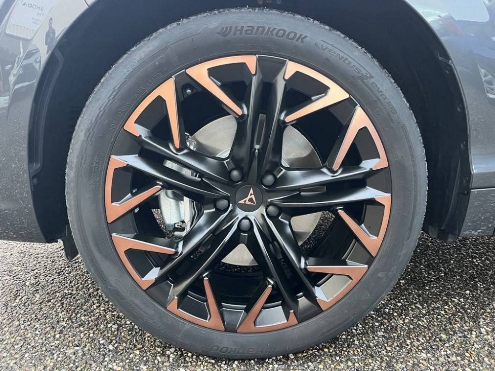 Acheter Cupra Terramar Terramar 1.5 eHybrid 204 ch DSG6 V 5p occasion dans les concessions du Groupe Faurie