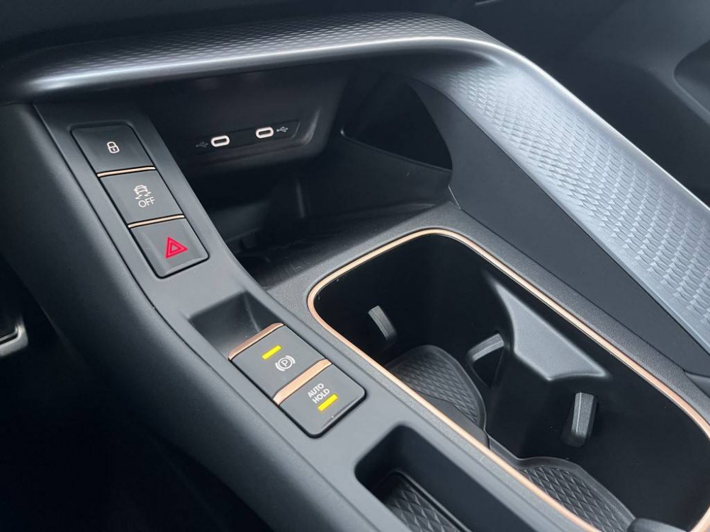 Acheter Cupra Terramar Terramar 1.5 eHybrid 204 ch DSG6 V 5p occasion dans les concessions du Groupe Faurie