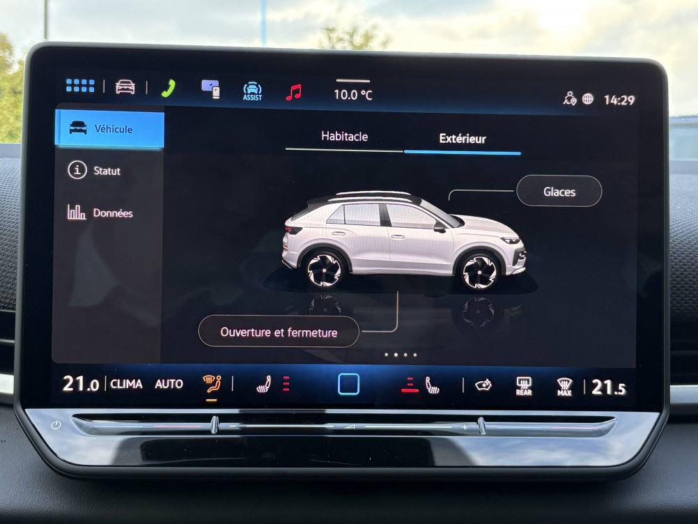 Acheter Volkswagen T-Roc T-Roc 1.5 eTSI EVO2 Hybrid 150 ch DSG7 R-Line 5p neuf dans les concessions du Groupe Faurie