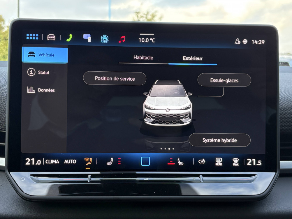 Acheter Volkswagen T-Roc T-Roc 1.5 eTSI EVO2 Hybrid 150 ch DSG7 R-Line 5p neuf dans les concessions du Groupe Faurie