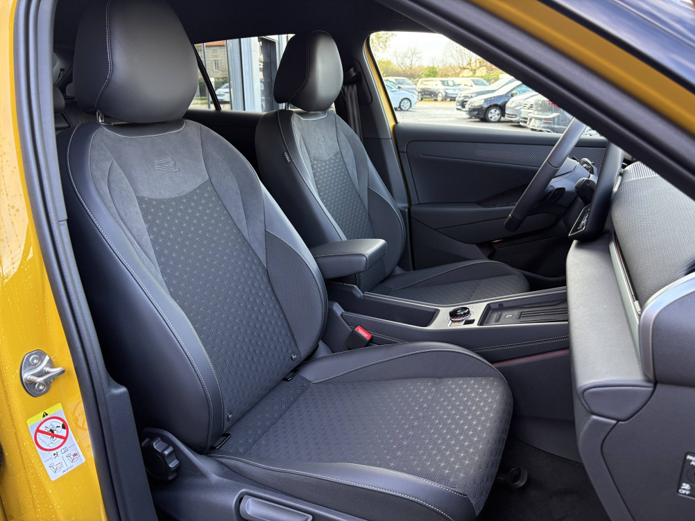 Acheter Volkswagen T-Roc T-Roc 1.5 eTSI EVO2 Hybrid 150 ch DSG7 R-Line 5p neuf dans les concessions du Groupe Faurie