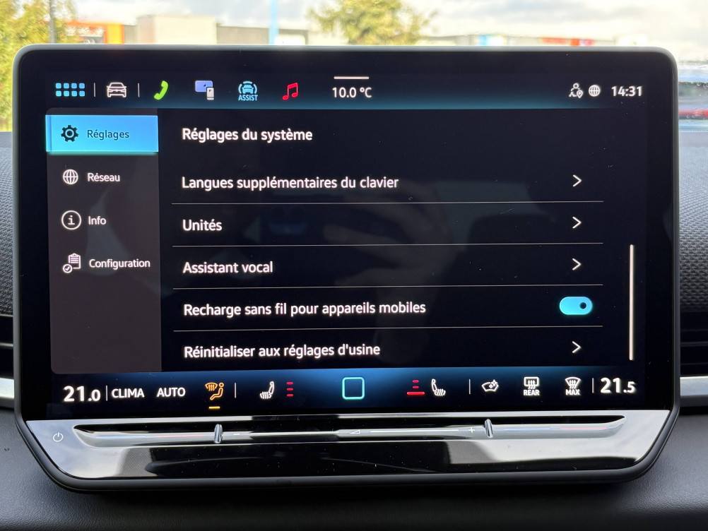 Acheter Volkswagen T-Roc T-Roc 1.5 eTSI EVO2 Hybrid 150 ch DSG7 R-Line 5p neuf dans les concessions du Groupe Faurie