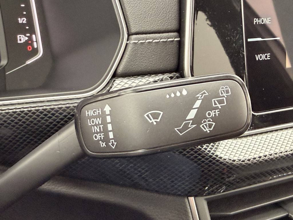 Acheter Volkswagen T-Cross T-Cross 1.0 TSI 116 Start/Stop DSG7 R-Line 5p occasion dans les concessions du Groupe Faurie