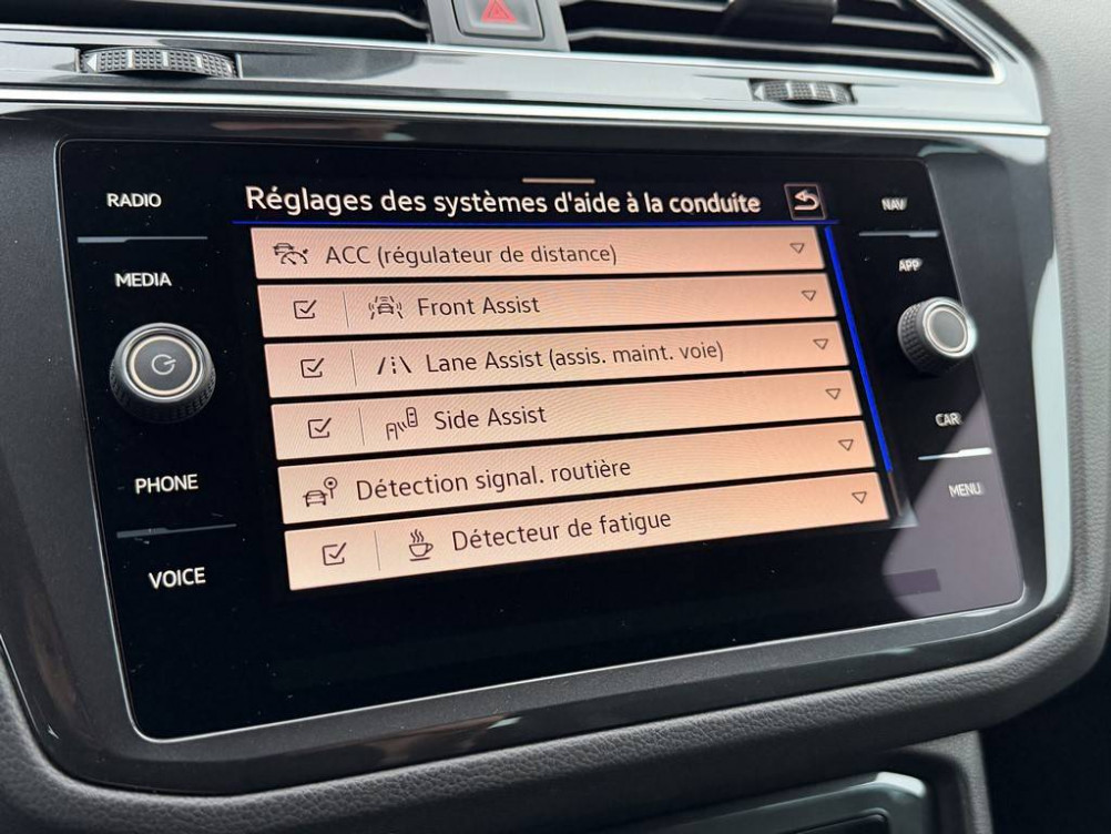 Acheter Volkswagen Tiguan Tiguan 2.0 TDI 150ch DSG7 R-Line 5p occasion dans les concessions du Groupe Faurie
