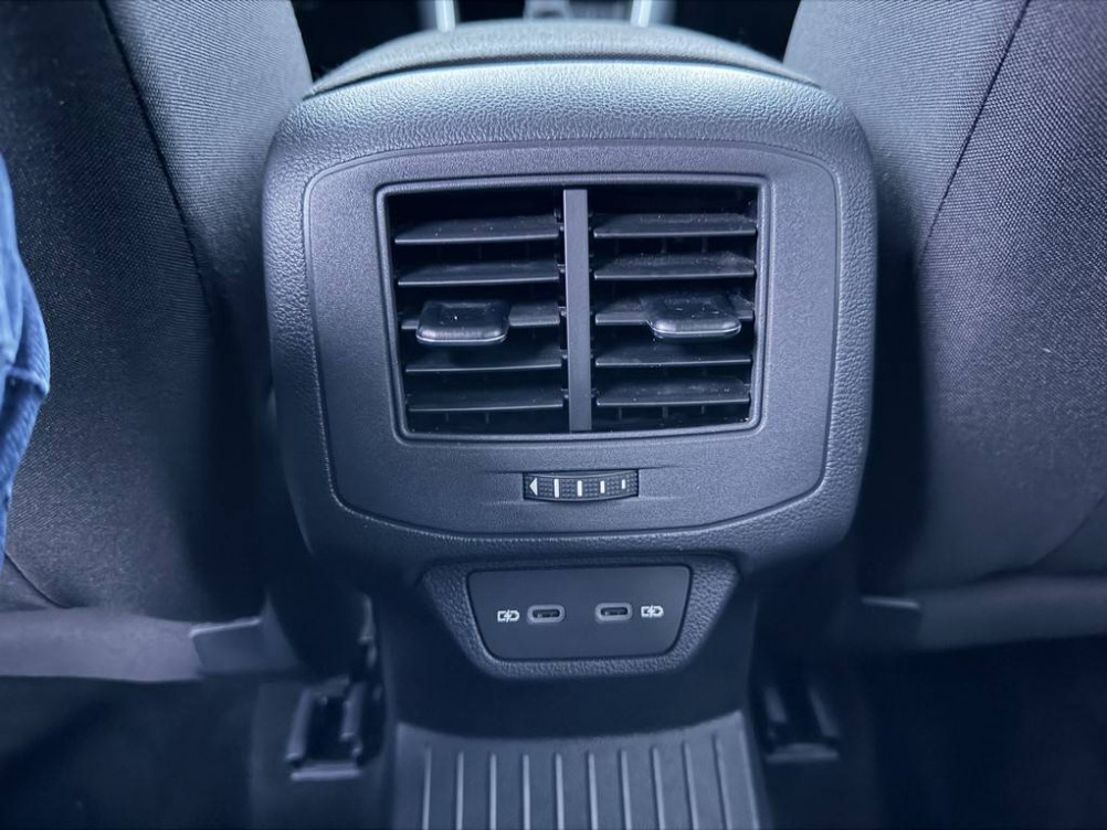 Acheter Volkswagen T-Roc T-Roc 1.0 TSI 116 Start/Stop BVM6 VW Edition 5p occasion dans les concessions du Groupe Faurie