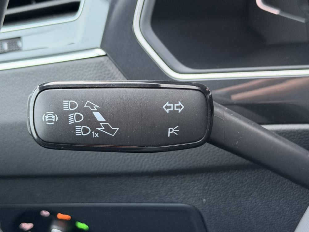 Acheter Volkswagen Tiguan Tiguan 2.0 TDI 150ch DSG7 R-Line 5p occasion dans les concessions du Groupe Faurie