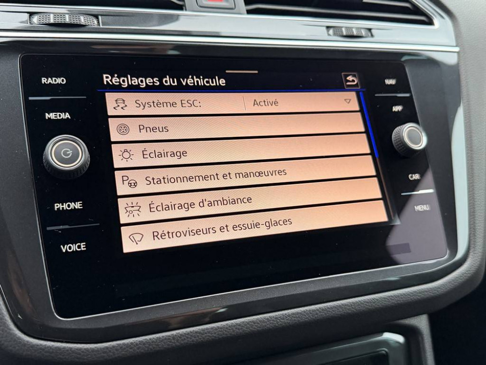 Acheter Volkswagen Tiguan Tiguan 2.0 TDI 150ch DSG7 R-Line 5p occasion dans les concessions du Groupe Faurie
