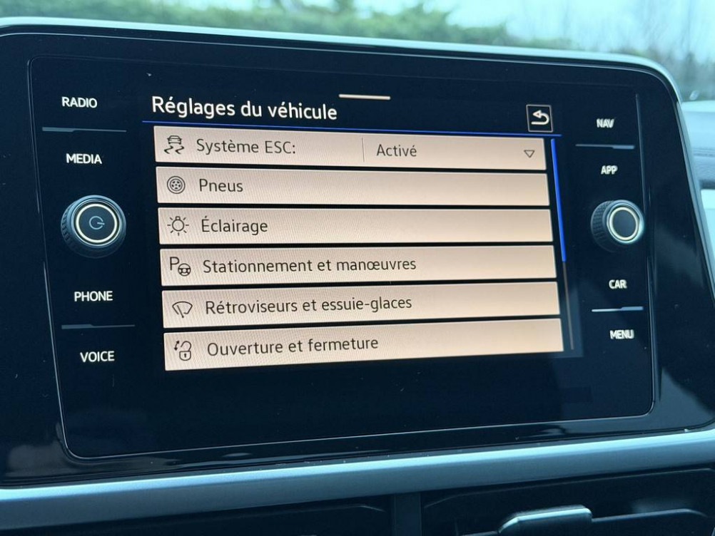 Acheter Volkswagen T-Roc T-Roc 1.0 TSI 116 Start/Stop BVM6 VW Edition 5p occasion dans les concessions du Groupe Faurie