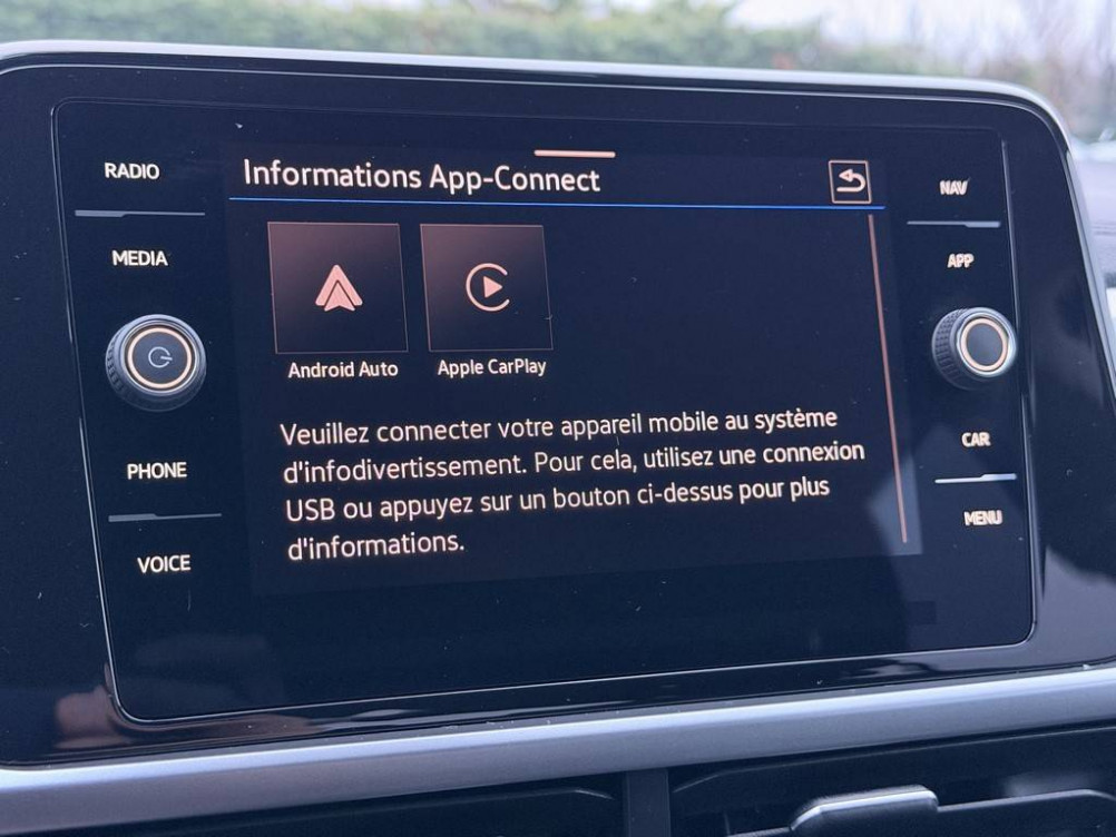 Acheter Volkswagen T-Roc T-Roc 1.0 TSI 116 Start/Stop BVM6 VW Edition 5p occasion dans les concessions du Groupe Faurie