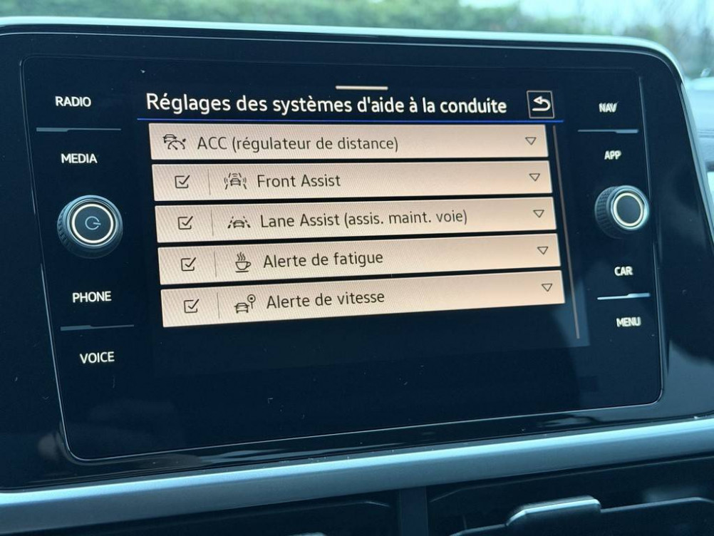 Acheter Volkswagen T-Roc T-Roc 1.0 TSI 116 Start/Stop BVM6 VW Edition 5p occasion dans les concessions du Groupe Faurie