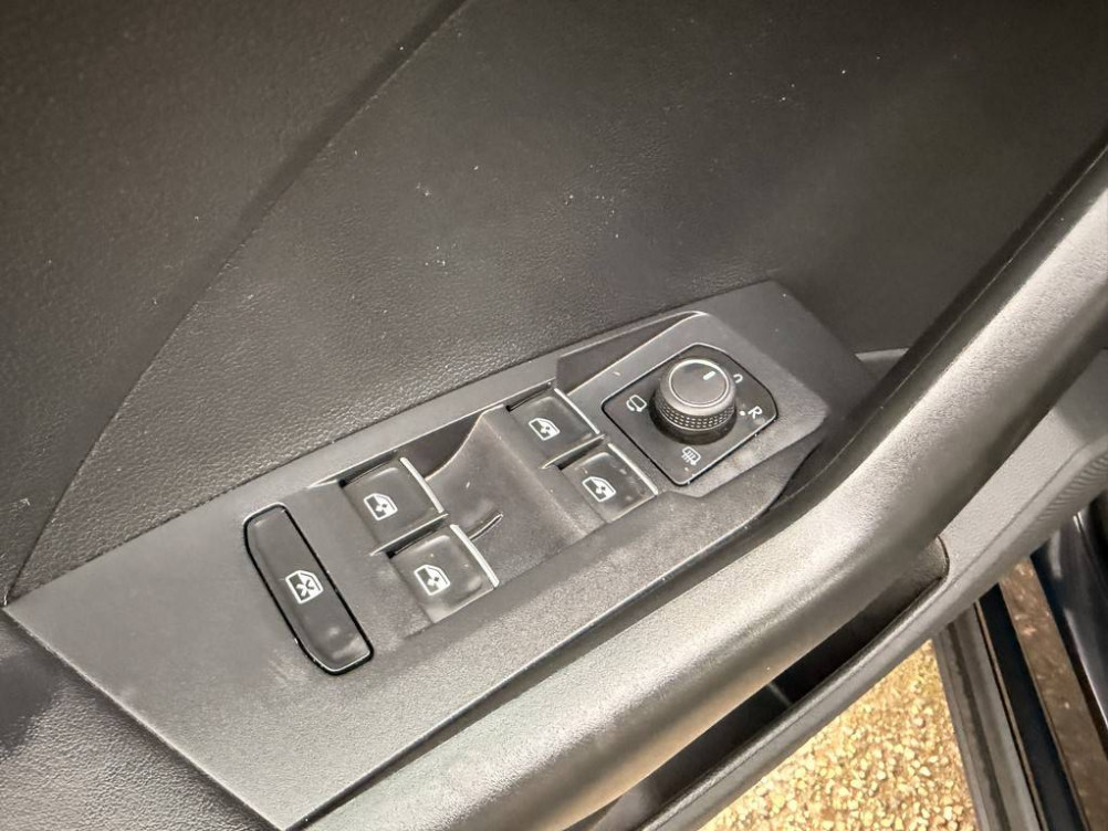 Acheter Volkswagen T-Cross T-Cross 1.0 TSI 110 Start/Stop DSG7 Style 5p occasion dans les concessions du Groupe Faurie