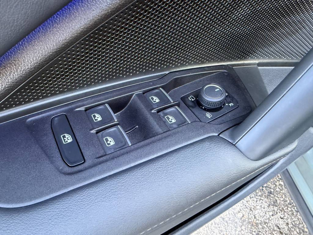 Acheter Volkswagen Tiguan Tiguan 1.5 eHybrid 204ch DSG6 Elegance 5p occasion dans les concessions du Groupe Faurie