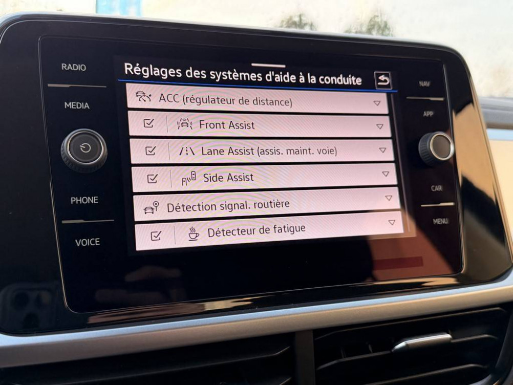 Acheter Volkswagen T-Roc T-Roc 2.0 TDI 150 Start/Stop DSG7 Life Plus 5p occasion dans les concessions du Groupe Faurie