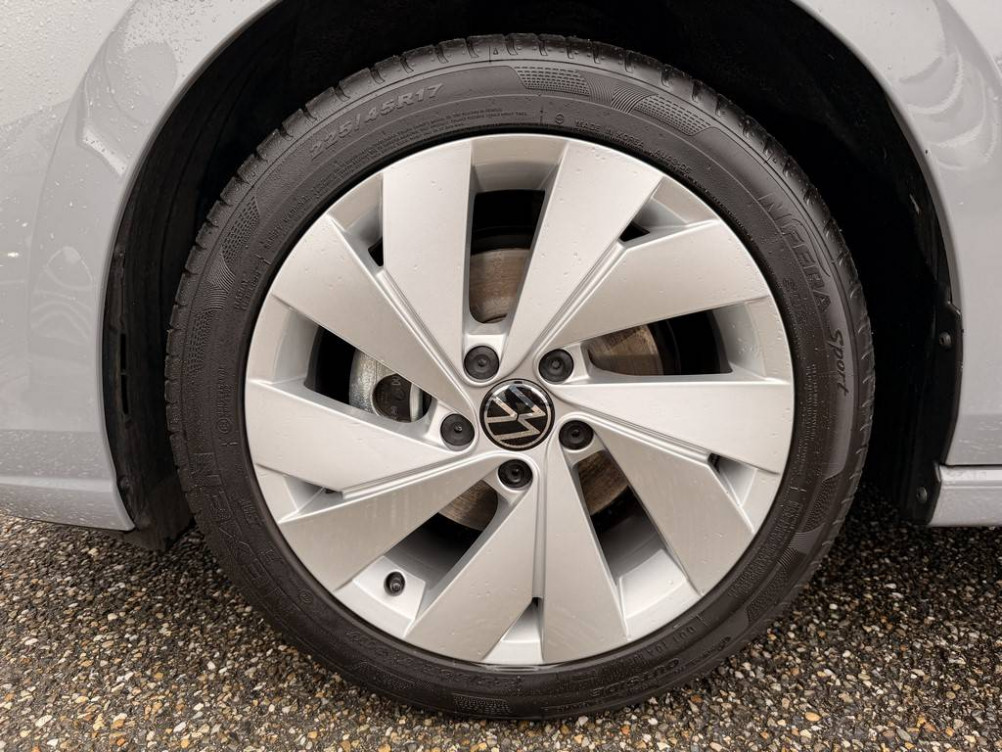 Acheter Volkswagen Golf Golf 1.5 eTSI EVO2 116 DSG7 Style 5p occasion dans les concessions du Groupe Faurie