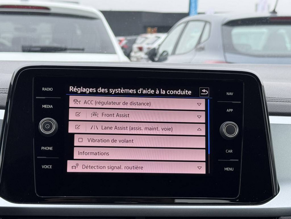 Acheter Volkswagen T-Roc T-Roc 1.0 TSI 110 Start/Stop BVM6 Life 5p occasion dans les concessions du Groupe Faurie