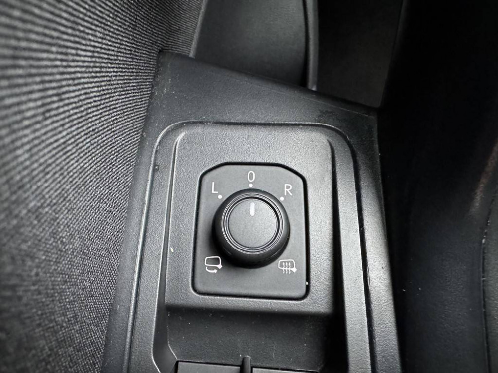 Acheter Volkswagen T-Roc T-Roc 1.0 TSI 110 Start/Stop BVM6 Life 5p occasion dans les concessions du Groupe Faurie