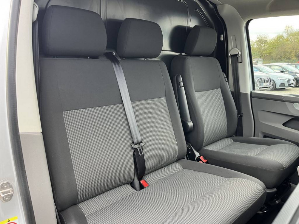 Acheter Volkswagen Transporter Fourgon T6 TRANSPORTER 6.1 VAN L1H1 2.0 TDI 150 DSG7 BUSINESS 4p occasion dans les concessions du Groupe Faurie