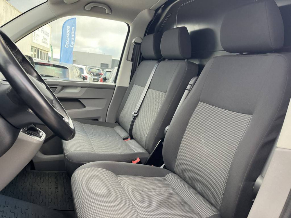 Acheter Volkswagen Transporter Fourgon T6 TRANSPORTER 6.1 VAN L1H1 2.0 TDI 150 DSG7 BUSINESS 4p occasion dans les concessions du Groupe Faurie