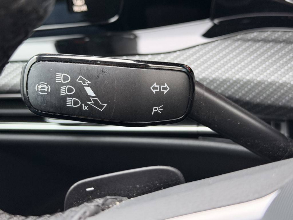 Acheter Volkswagen Golf Golf 2.0 TDI SCR 150 DSG7 R-Line 5p occasion dans les concessions du Groupe Faurie