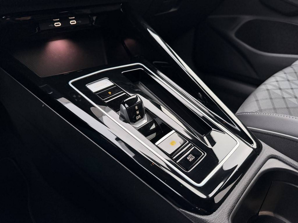 Acheter Volkswagen Golf Golf 2.0 TDI SCR 150 DSG7 R-Line 5p occasion dans les concessions du Groupe Faurie