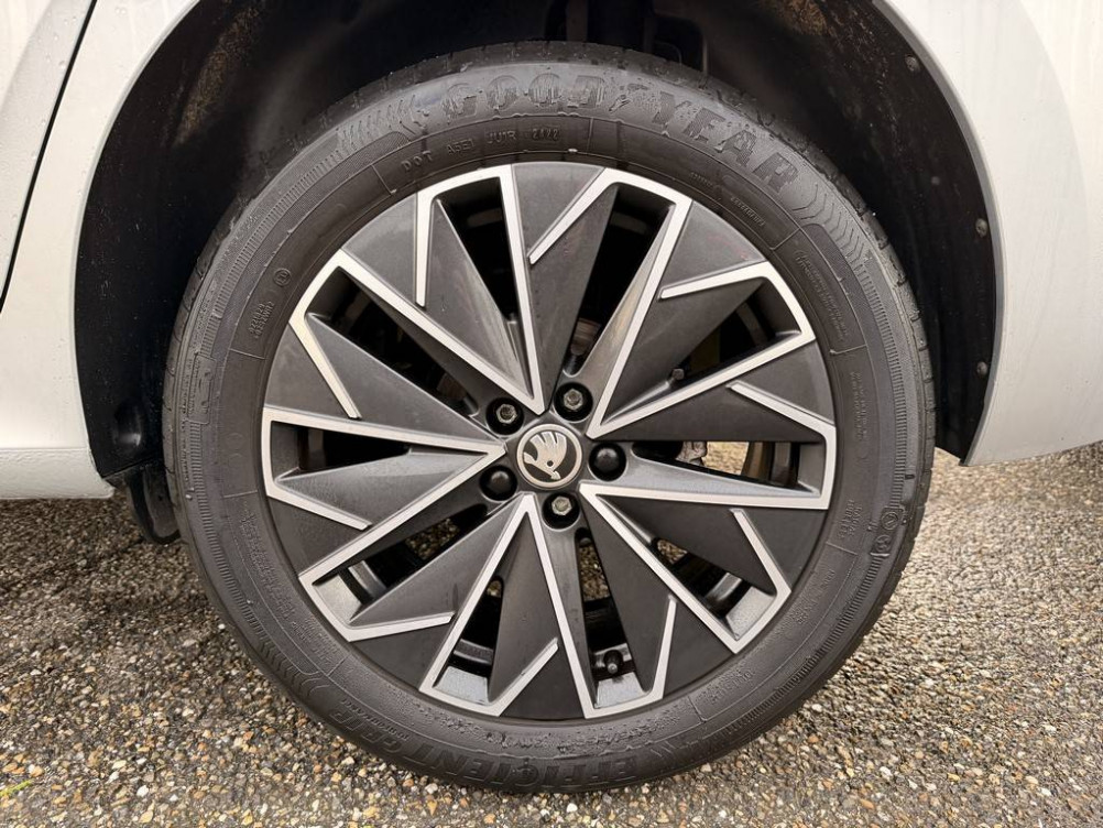 Acheter Skoda Kamiq Kamiq 1.0 TSI Evo 110 ch DSG7 Ambition 5p occasion dans les concessions du Groupe Faurie