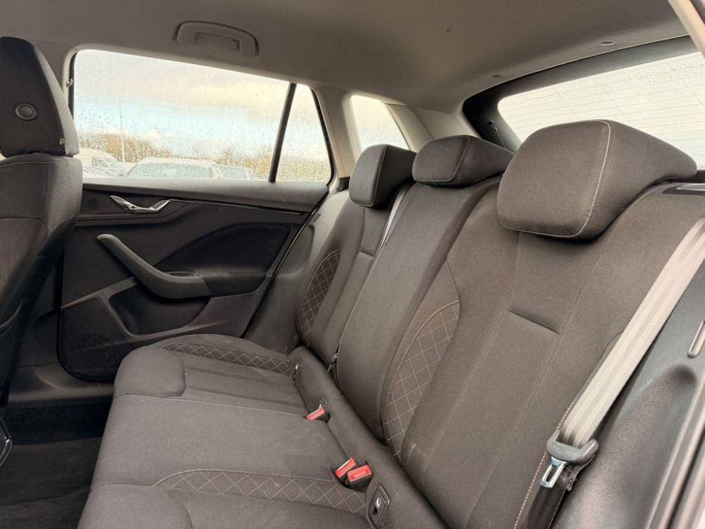 Acheter Skoda Kamiq Kamiq 1.0 TSI Evo 110 ch DSG7 Ambition 5p occasion dans les concessions du Groupe Faurie