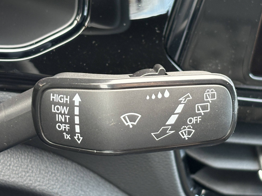 Acheter Volkswagen T-Roc T-Roc 2.0 TDI 150 Start/Stop DSG7 R-Line Edition 5p neuf dans les concessions du Groupe Faurie