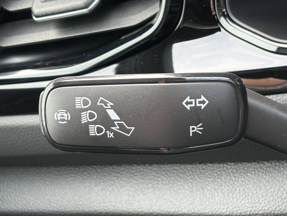 Acheter Volkswagen T-Roc T-Roc 2.0 TDI 150 Start/Stop DSG7 R-Line Edition 5p neuf dans les concessions du Groupe Faurie