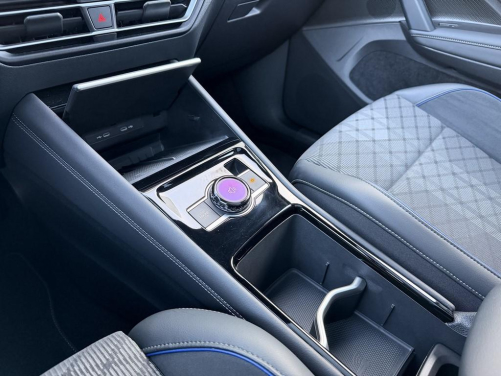 Acheter Volkswagen Tiguan Tiguan 1.5 eHybrid 204ch DSG6 R-Line Edition 5p occasion dans les concessions du Groupe Faurie