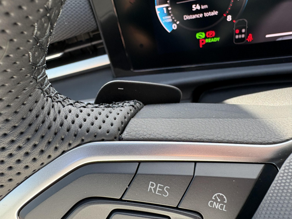 Acheter Volkswagen T-Roc T-Roc 1.5 eTSI EVO2 Hybrid 150 ch DSG7 R-Line 5p neuf dans les concessions du Groupe Faurie