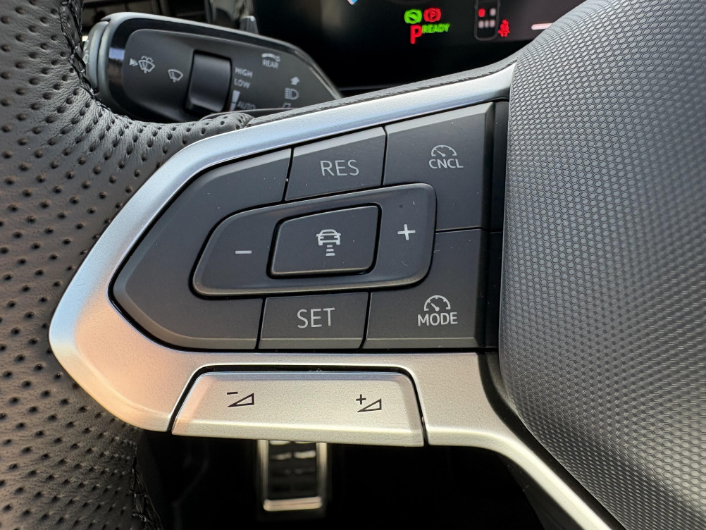 Acheter Volkswagen T-Roc T-Roc 1.5 eTSI EVO2 Hybrid 150 ch DSG7 R-Line 5p neuf dans les concessions du Groupe Faurie