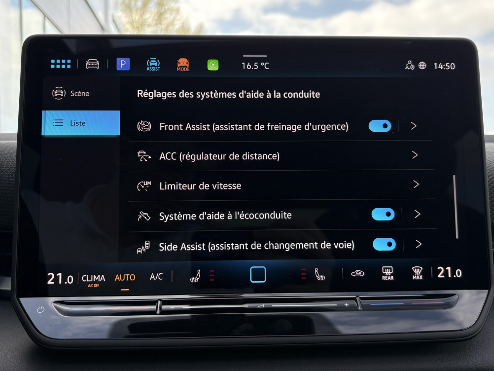 Acheter Volkswagen T-Roc T-Roc 1.5 eTSI EVO2 Hybrid 150 ch DSG7 R-Line 5p neuf dans les concessions du Groupe Faurie