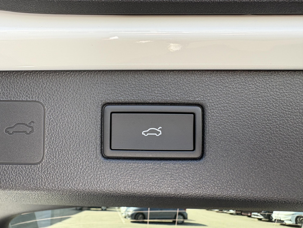 Acheter Volkswagen T-Roc T-Roc 1.5 eTSI EVO2 Hybrid 150 ch DSG7 R-Line 5p neuf dans les concessions du Groupe Faurie