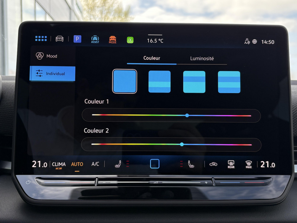 Acheter Volkswagen T-Roc T-Roc 1.5 eTSI EVO2 Hybrid 150 ch DSG7 R-Line 5p neuf dans les concessions du Groupe Faurie