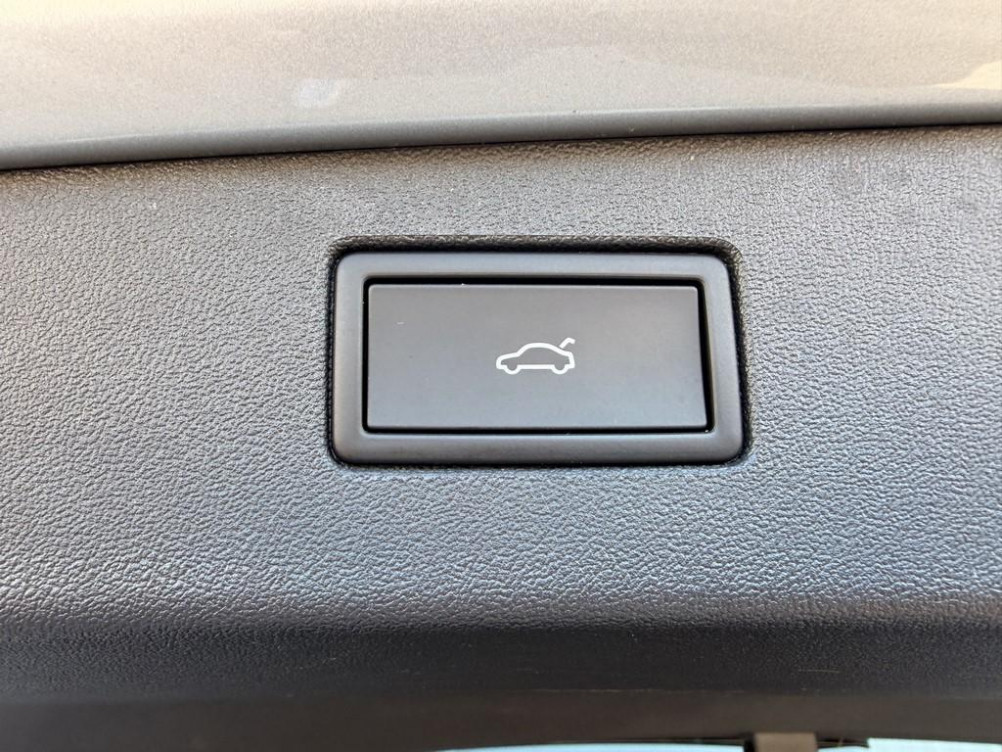 Acheter Volkswagen Tiguan Tiguan 2.0 TDI 150ch DSG7 R-Line Edition 5p occasion dans les concessions du Groupe Faurie