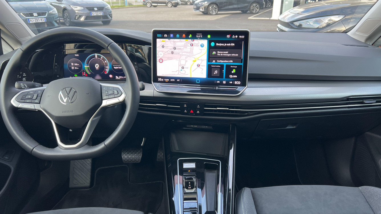 Acheter Volkswagen Golf Golf 1.5 eHybrid 204 DSG6 Style 5p neuf dans les concessions du Groupe Faurie