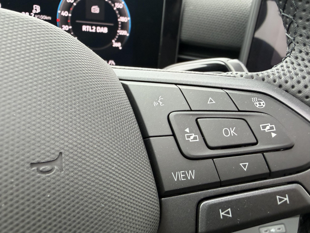 Acheter Volkswagen T-Roc T-Roc 1.5 eTSI EVO2 Hybrid 150 ch DSG7 R-Line 5p neuf dans les concessions du Groupe Faurie