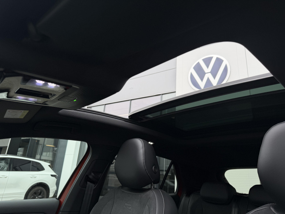 Acheter Volkswagen T-Roc T-Roc 1.5 eTSI EVO2 Hybrid 150 ch DSG7 R-Line 5p neuf dans les concessions du Groupe Faurie