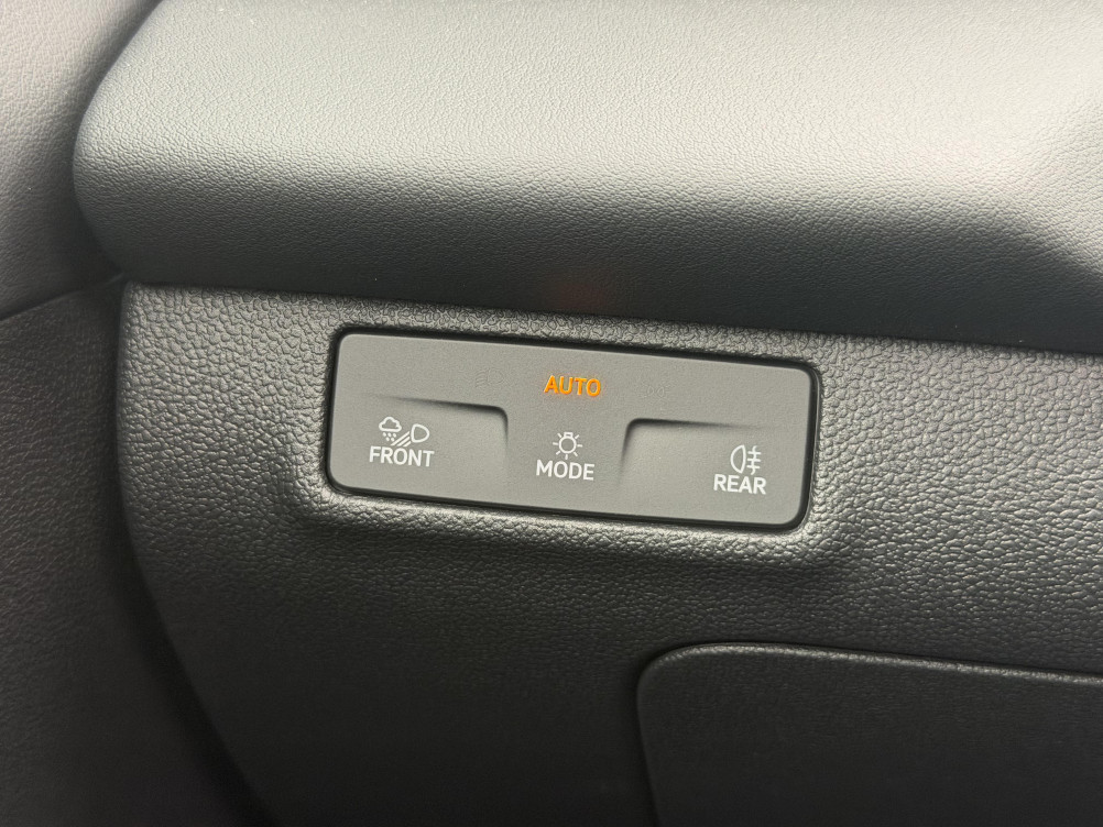 Acheter Volkswagen T-Roc T-Roc 1.5 eTSI EVO2 Hybrid 150 ch DSG7 R-Line 5p neuf dans les concessions du Groupe Faurie