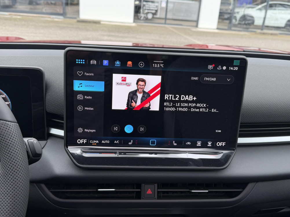 Acheter Volkswagen T-Roc T-Roc 1.5 eTSI EVO2 Hybrid 150 ch DSG7 R-Line 5p neuf dans les concessions du Groupe Faurie