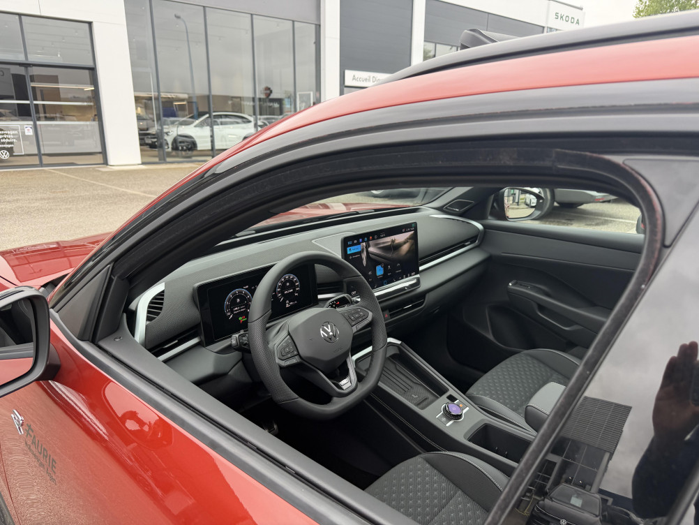 Acheter Volkswagen T-Roc T-Roc 1.5 eTSI EVO2 Hybrid 150 ch DSG7 R-Line 5p neuf dans les concessions du Groupe Faurie